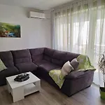 Karlo Apartment