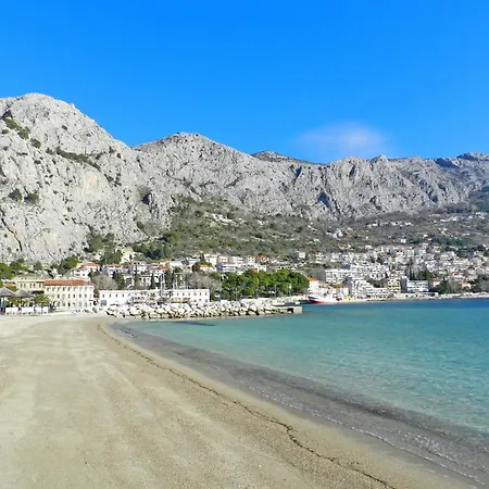 Karlo Apartman *