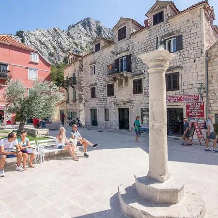 Apartman Karlo *